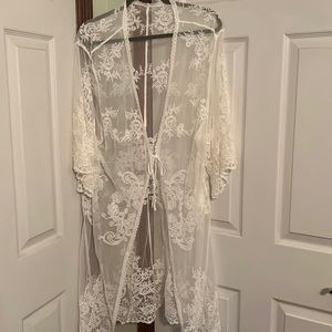White lace kimono